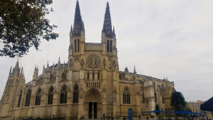 Huge Bordeaux St Front Cathedral