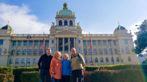 Helge & Elin join Mike & Jackie in Wenceslas Square in Prague