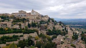 Great hilltop village of Gordes, France