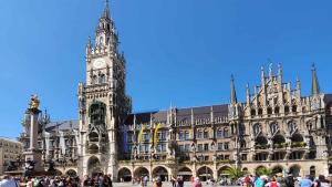 Munich Rathous, (New Town Hall) lovely.