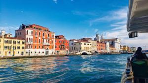 Ponte Longo, Venice from a vaporetto