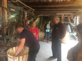 Ørjan barrel making      