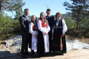 Helge, Trina, Helene, Martin, Elin   