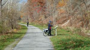 Jackie-any-excuse-for-a-rest-on-Canal-Towway 